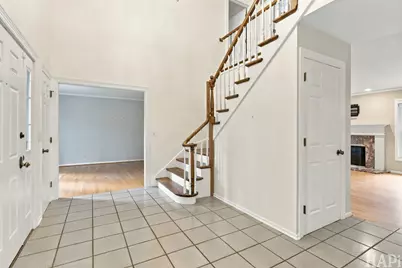 22 Bruce Circle N, Hawthorn Woods, IL 60047 - Photo 12