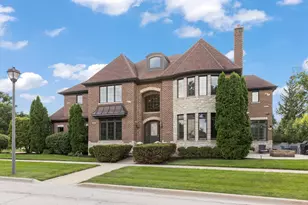 253 E Wilson St, Elmhurst, IL 60126 - Photo 1