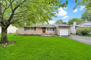 1529 Ronzheimer Ave, Saint Charles, IL 60174 - Photo 1