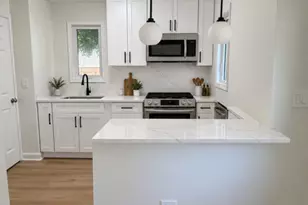1721 Prospect Ave, Des Plaines, IL 60018 - Photo 1