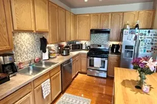 2058 Limestone Ln, Carpentersville, IL 60110 - Photo 2