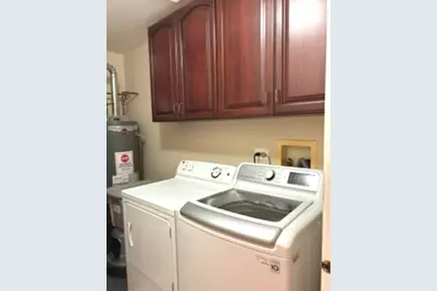 2058 Limestone Lane, Carpentersville, IL 60110 - Photo 10