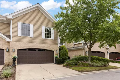 11124 Indian Woods Drive, Indian Head Park, IL 60525 - Photo 2