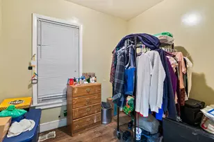 639 W 48th St, Chicago, IL 60609 - Photo 8
