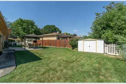 1101 N Millns Lane, Addison, IL 60101 - Photo 28