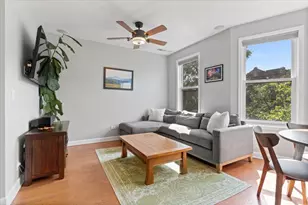 1338 W Addison St, Chicago, IL 60613 - Photo 4