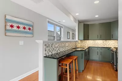 1338 W Addison Street #2, Chicago, IL 60613 - Photo 8