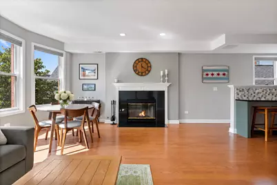 1338 W Addison Street #2, Chicago, IL 60613 - Photo 6