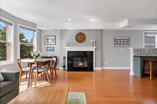 1338 W Addison St, Chicago, IL 60613 - Photo 6