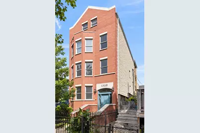 1338 W Addison Street #2, Chicago, IL 60613 - Photo 1