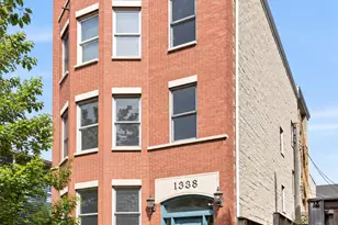 1338 W Addison St, Chicago, IL 60613 - Photo 1