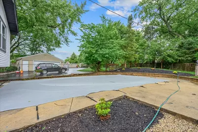 18172 W Twin Lakes Boulevard, Grayslake, IL 60030 - Photo 38