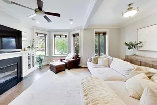 1457 W Fletcher St, Chicago, IL 60657 - Photo 6