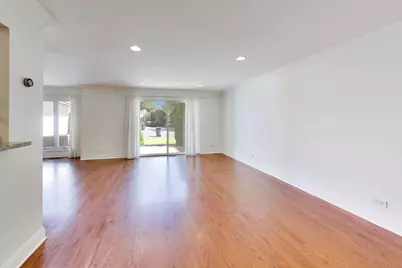 520 Hummingbird Lane, Deerfield, IL 60015 - Photo 6