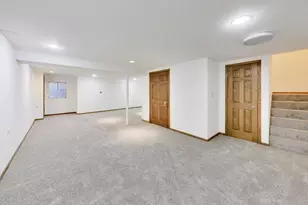520 Hummingbird Ln, Deerfield, IL 60015 - Photo 28