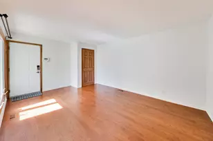 520 Hummingbird Ln, Deerfield, IL 60015 - Photo 16