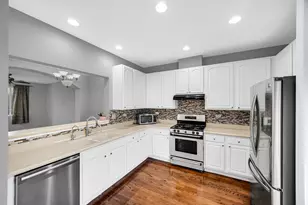 2392 Oakfield Ct, Aurora, IL 60503 - Photo 12