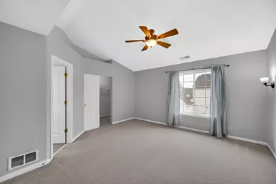 2392 Oakfield Court, Aurora, IL 60503 - Photo 16