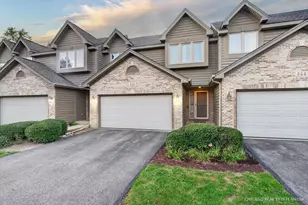 548 Silver Aspen Cir, Crystal Lake, IL 60014 - Photo 4