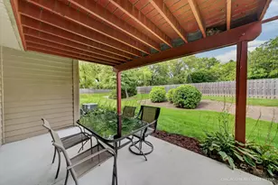 548 Silver Aspen Cir, Crystal Lake, IL 60014 - Photo 36