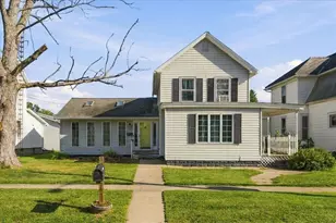 122 W Main St, Wyanet, IL 61379 - Photo 1