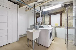 2443 W Lunt Ave, Chicago, IL 60645 - Photo 12