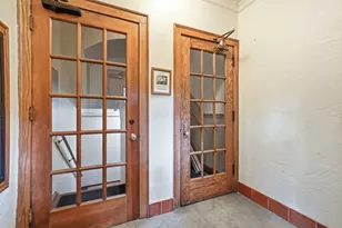 2443 W Lunt Ave, Chicago, IL 60645 - Photo 16