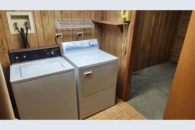 143 S Pleasant Avenue, Bloomingdale, IL 60108 - Photo 12