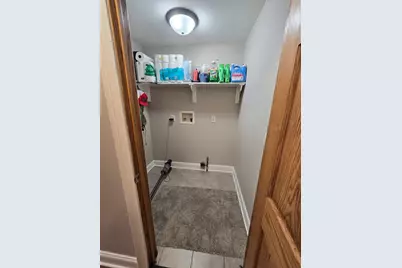 112 E Main Street, Plano, IL 60545 - Photo 14