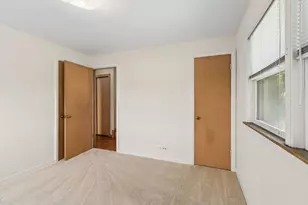 7920 Kenneth Ave, Skokie, IL 60076 - Photo 18