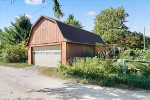 300 S Jackson St, Flanagan, IL 61740 - Photo 10