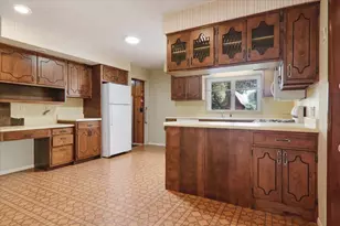 300 S Jackson St, Flanagan, IL 61740 - Photo 18