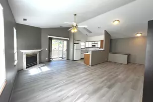 7031 S Stratton Ln, Gurnee, IL 60031 - Photo 6