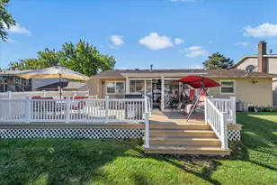 80 Essex Rd, Elk Grove Village, IL 60007 - Photo 16