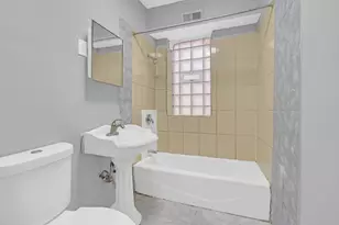 6215 N Washtenaw Ave, Chicago, IL 60659 - Photo 10