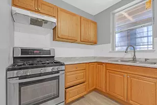 6215 N Washtenaw Ave, Chicago, IL 60659 - Photo 8