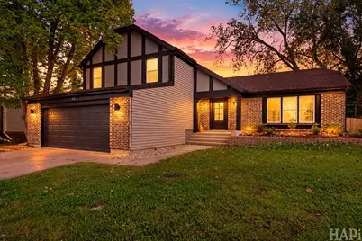 62 E Fox Hill Drive, Buffalo Grove, IL 60089 - Photo 2