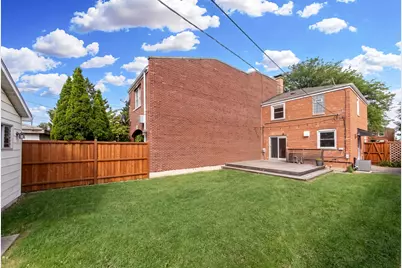 7807 W Summerdale Avenue, Chicago, IL 60656 - Photo 16