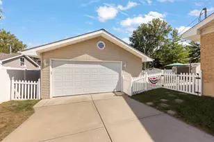 207 S Wilmette Ave, Westmont, IL 60559 - Photo 2