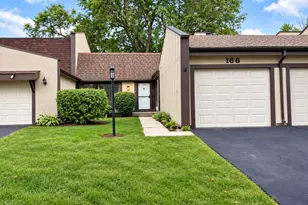 166 Cascade Dr, Indian Head Park, IL 60525 - Photo 1