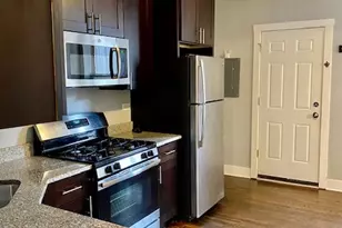 1415 W Augusta Blvd, Chicago, IL 60642 - Photo 2