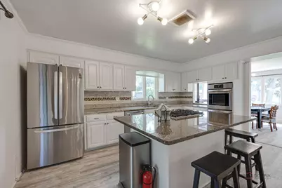 11230 Joyce Lane, Willow Springs, IL 60480 - Photo 6