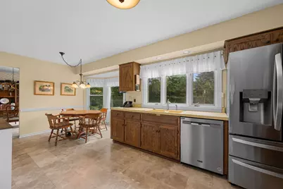 1303 W Crooked Willow Lane, Palatine, IL 60067 - Photo 6