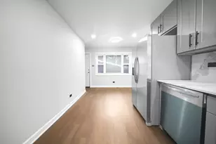 6525 S Bell Ave, Chicago, IL 60636 - Photo 8