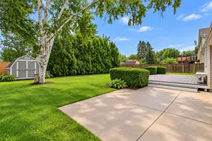 5112 W Greenbrier Dr, McHenry, IL 60050 - Photo 14