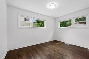 2272 Asbury Rd, Northbrook, IL 60062 - Photo 14