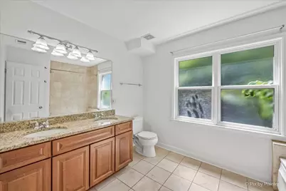6421 N Damen Avenue #2W, Chicago, IL 60645 - Photo 14
