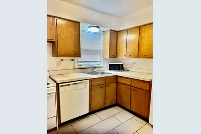 2906 Central Street #B, Evanston, IL 60201 - Photo 6