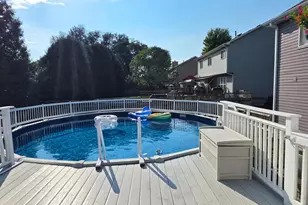4749 Oregon Trail, McHenry, IL 60050 - Photo 4
