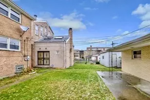 155 W 81st St, Chicago, IL 60620 - Photo 2